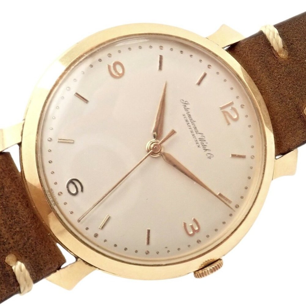 Authentic! IWC Schaffhausen International Watch Co 18k Yellow Gold Manual Watch